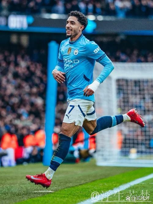 马尔穆什戴帽助曼城4-0横扫纽卡,重返英超前四,麦卡蒂建功 马尔穆什戴帽助曼城4-0横扫纽卡,重返英超前四,麦卡蒂建功